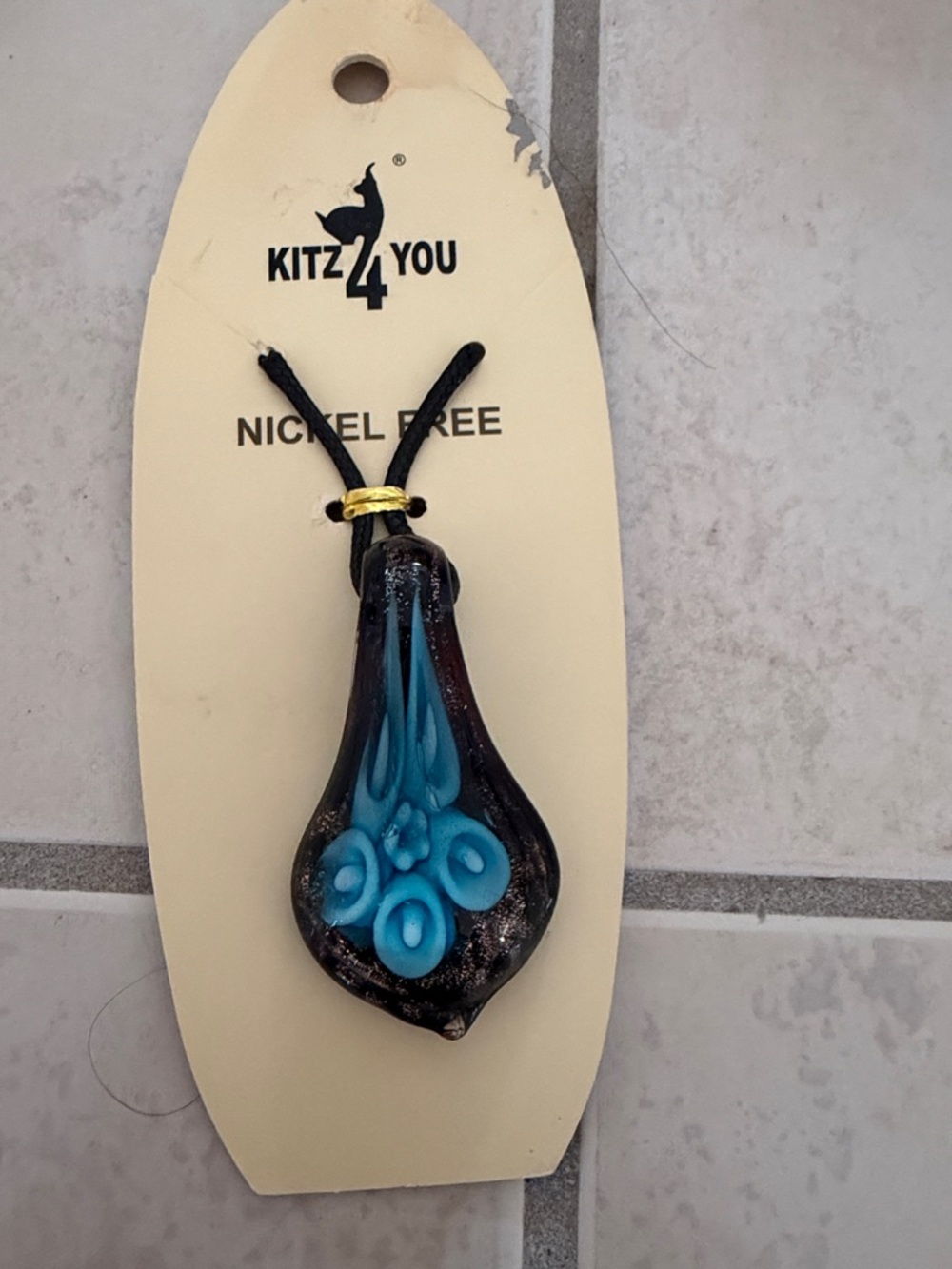 Kitz4You Blue Glass Teardrop Pendant Necklace